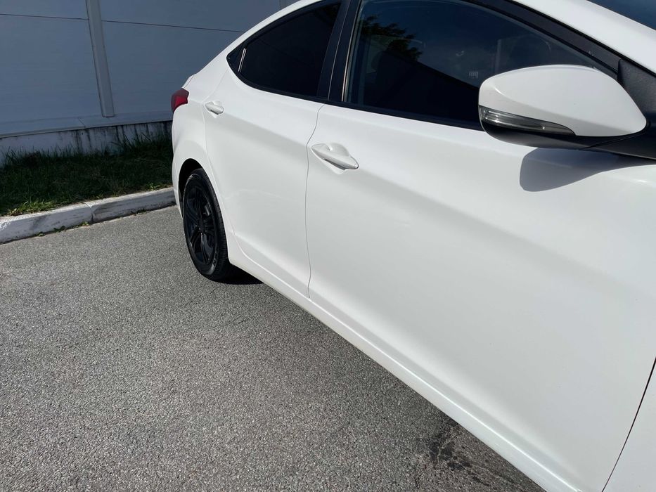 Hyundai Elantra 2011