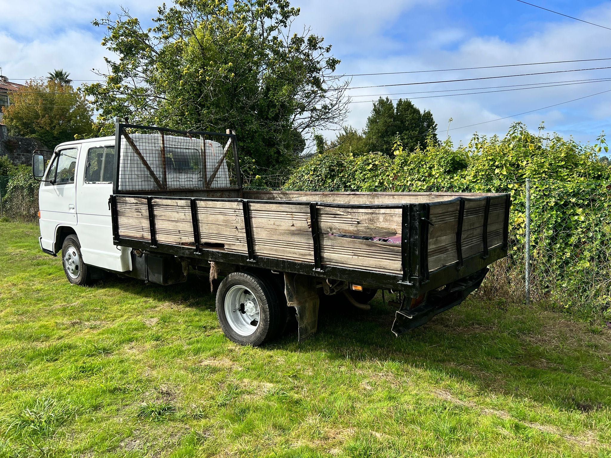 Izusu NKR 2.8D cabine dupla