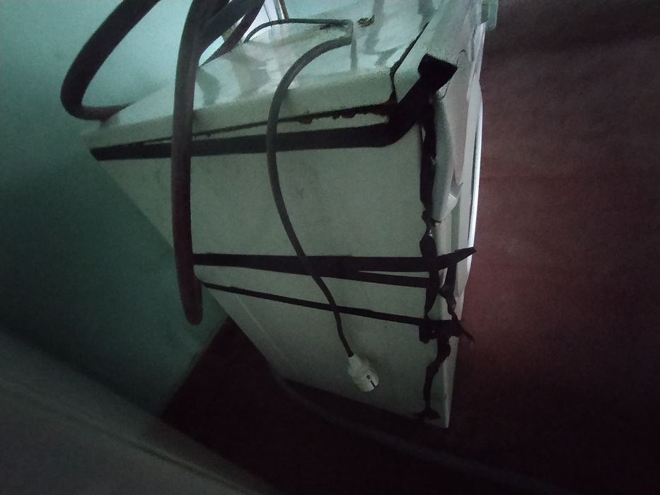 Продам стиральную машину