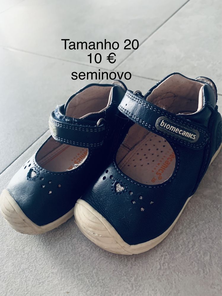 Sapatos para bebé tamanho 19 e 20. Baby’s shoes size 19 and 20