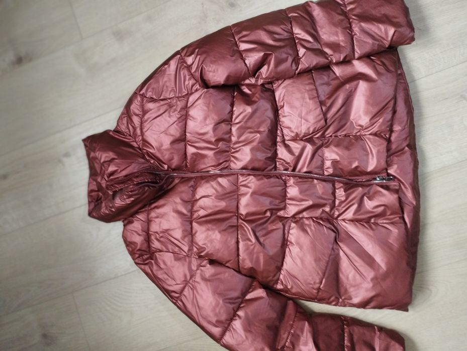 Куртка жіноча від бренду Mohito 36р , б/в