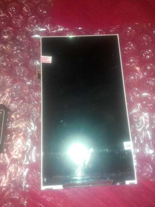 Lenovo A670t  .    .