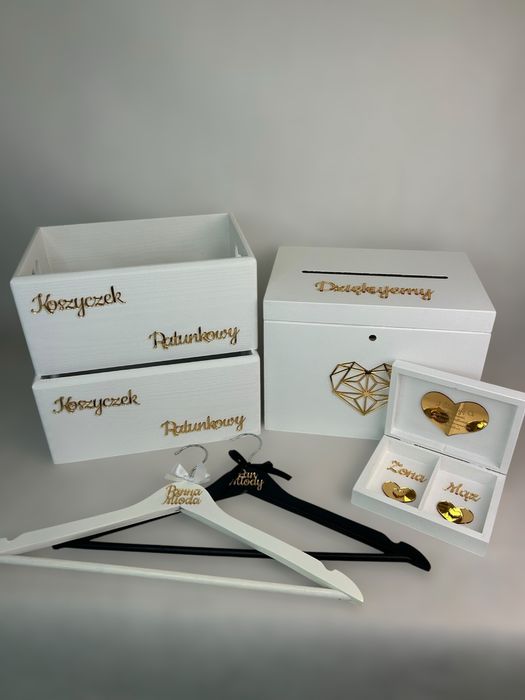 Pudełko na koperty, obrączki, wieszaki, koszyki ratunkowe