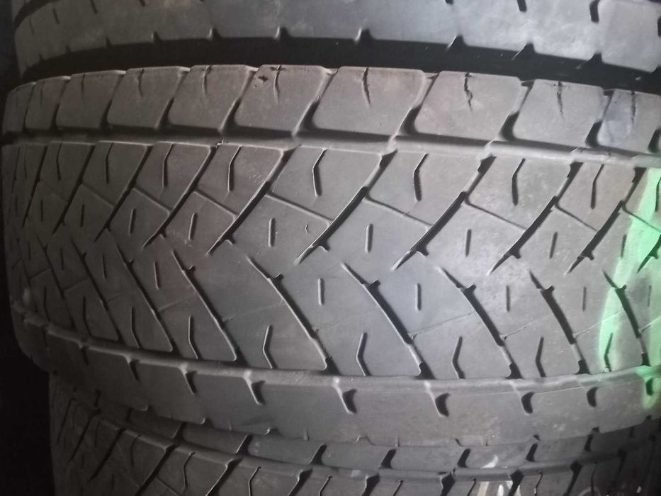 Шина 265/70 R19.5 резина скат тягова, Б/У б/в з Німеччини, до 10 мм,