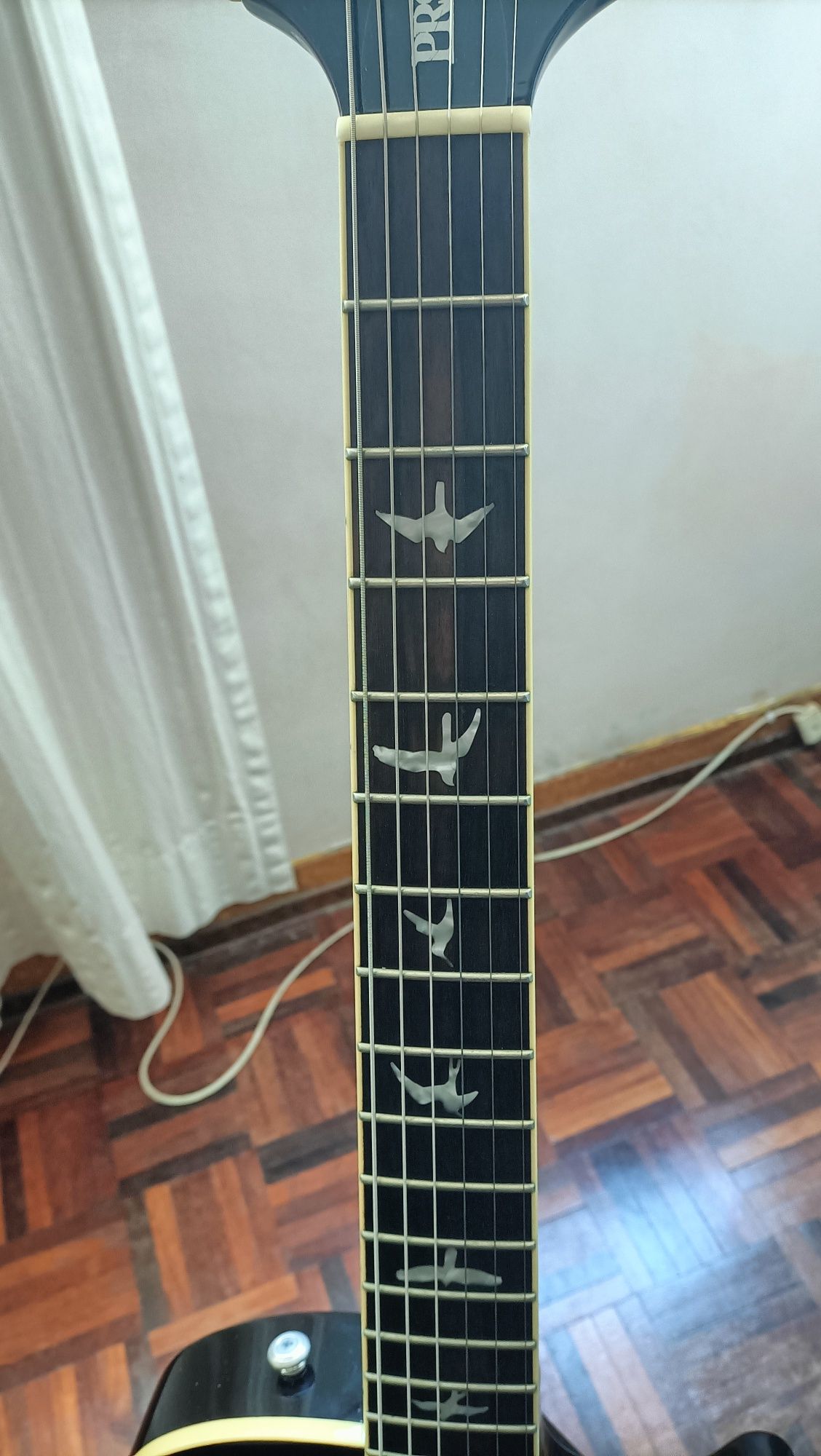 Guitarra PRS SE 245 Standard