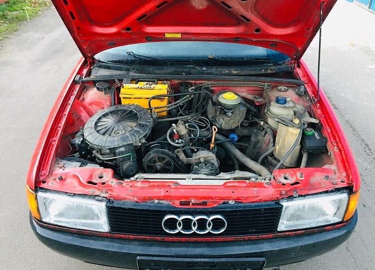 Запчастини комплект Ауди Audi 80 B3 кпп двигатель балка