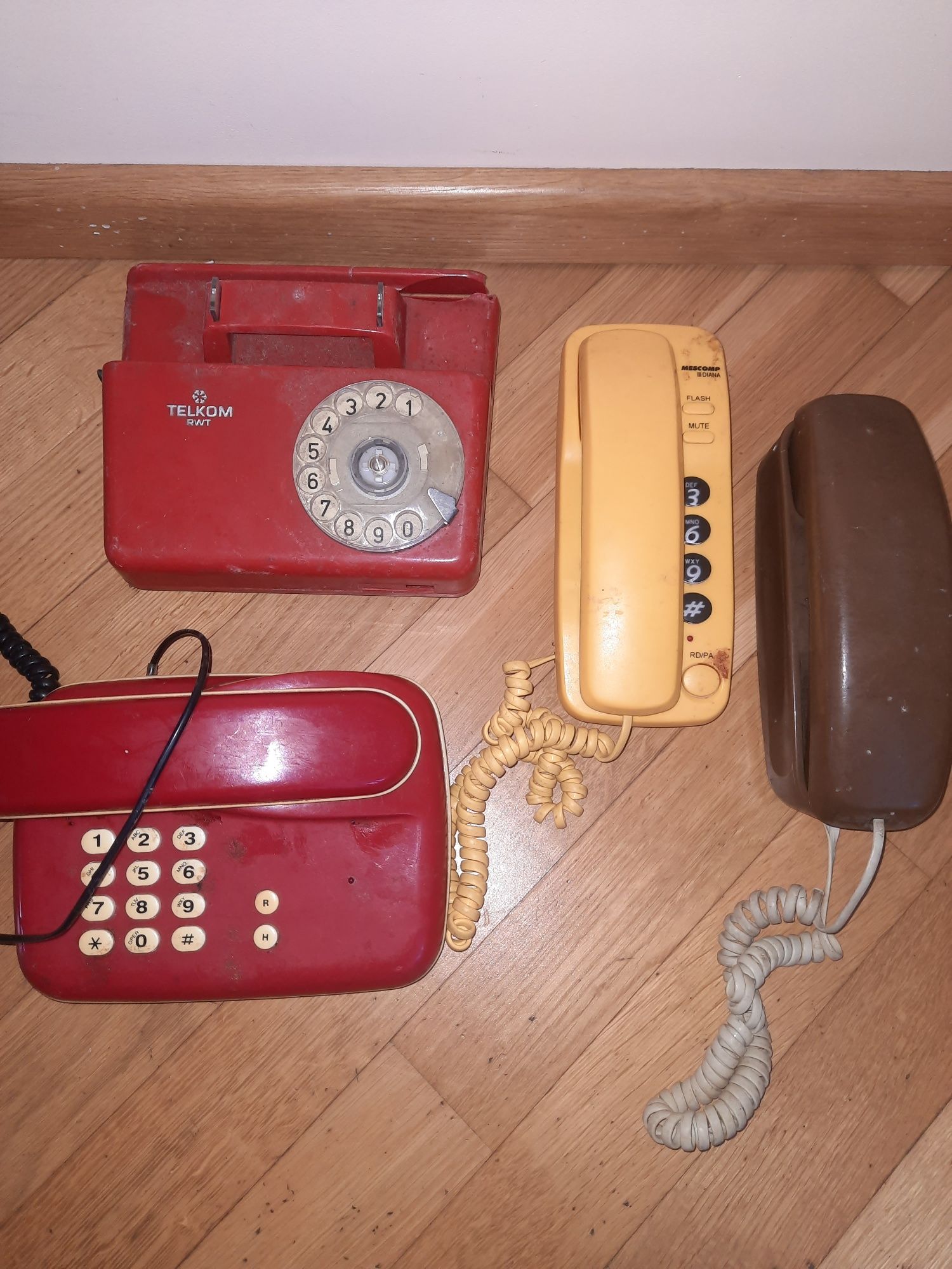 Telefon stacjonarny 4szt
