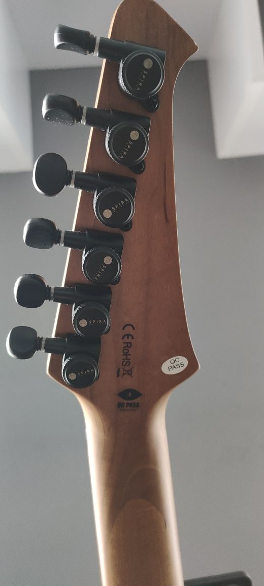 Gitara Spira S-450 TRD+stojak na gitarę +kabel