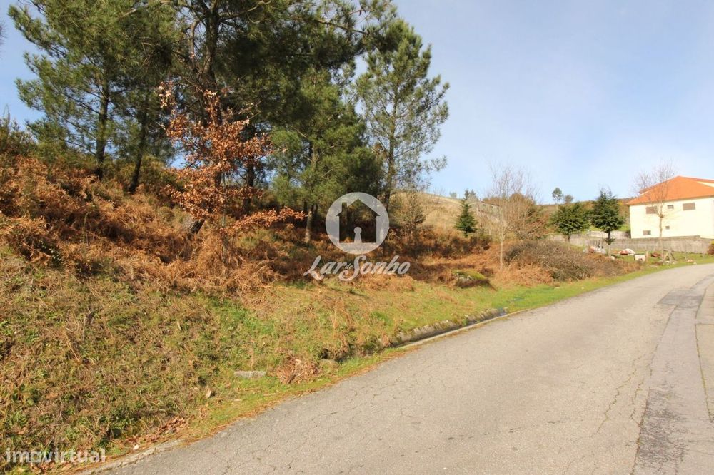 Terreno de construão Moreira do Rei Fafe