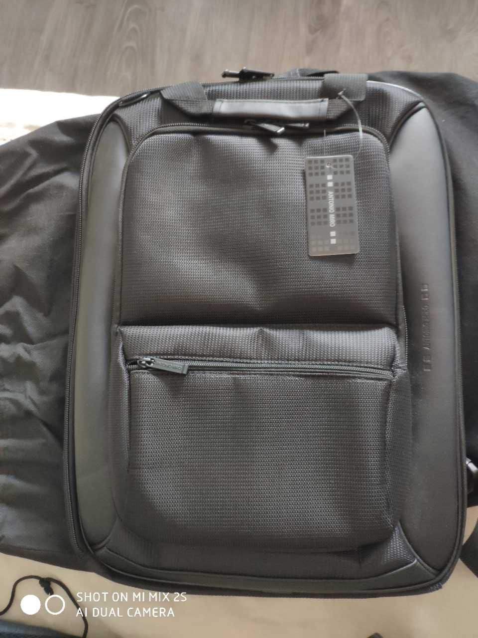 Mochila Antonio Miro com etiqueta, sem uso e na sua bolsa
