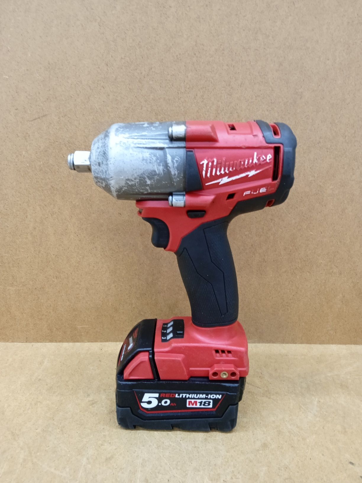 Milwaukee M18 FMTIWF12 Klucz Udarowy Brushless 610Nm 18V 2x5.0Ah 2019