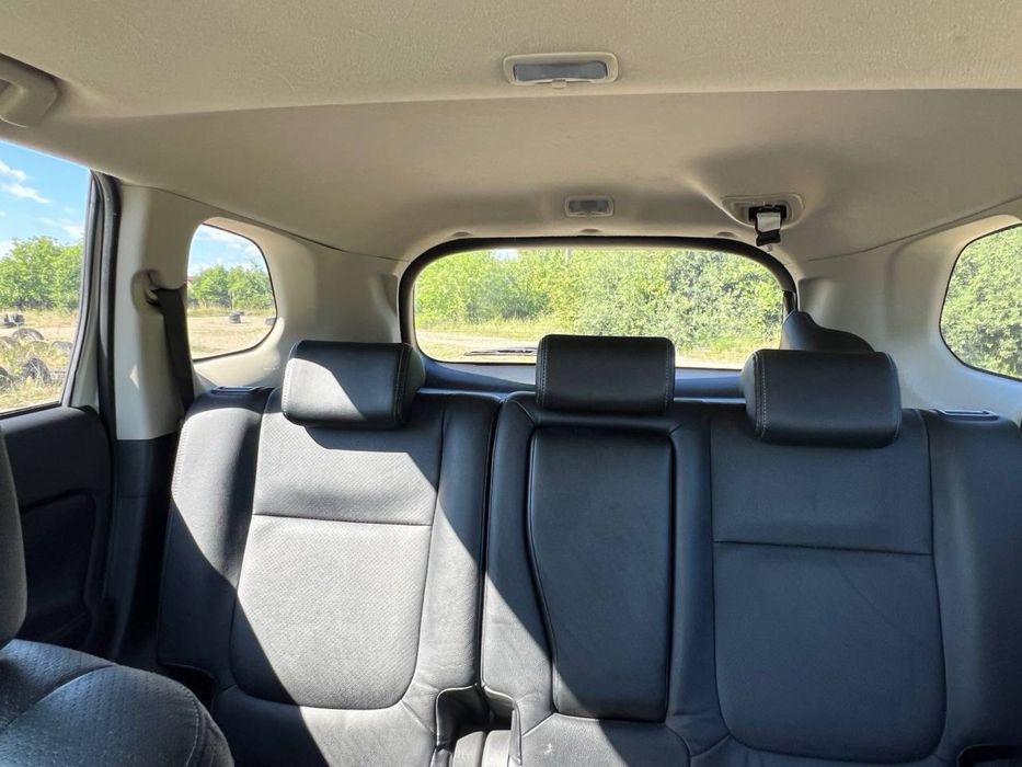 Продам  Mitsubishi Outlander PHEV