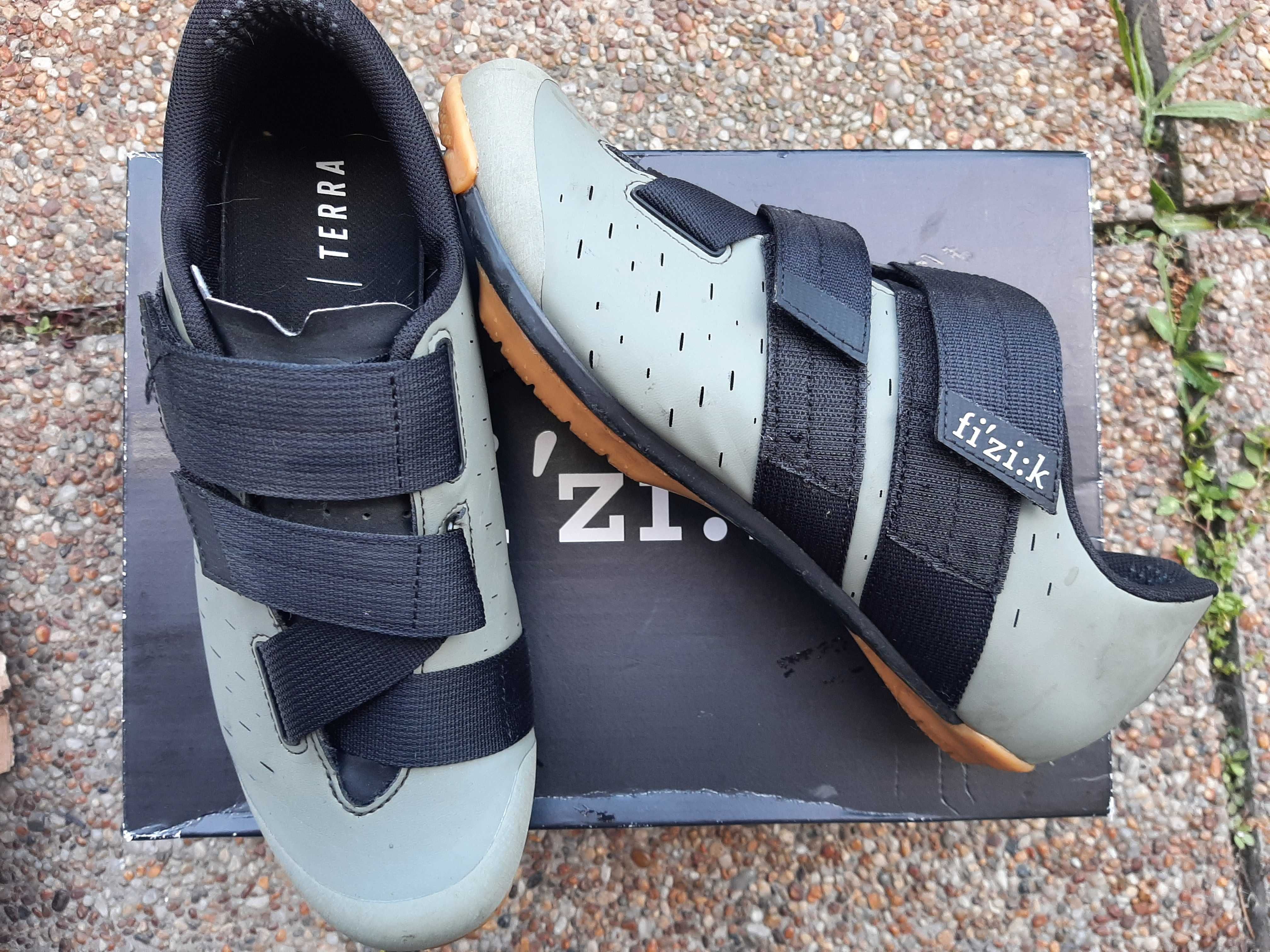 Buty gravelowe FIZIK Terra Powerstrap X4