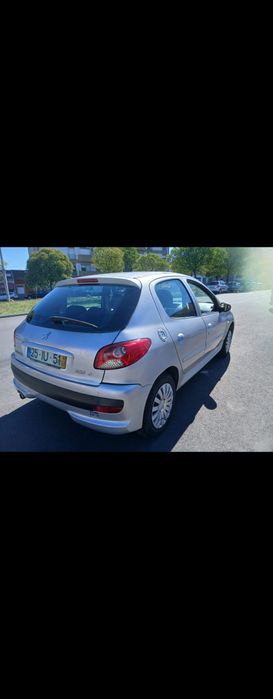 Peugeot 206+ 2010 nacional 150.000 km