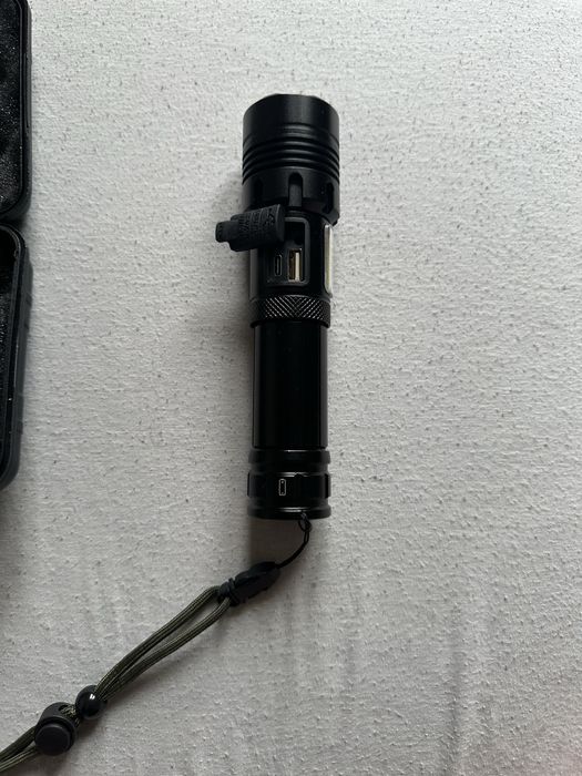 Latarka aluminiowa z diodą XHP70 6000 lumenów