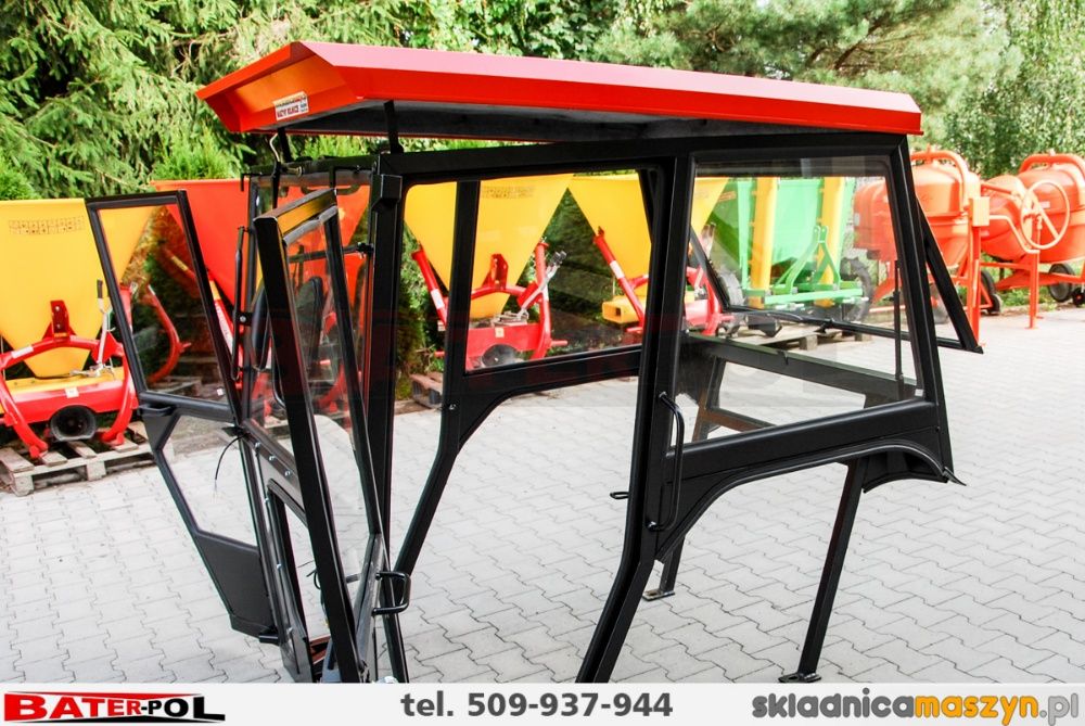 Kabina Ursus C-360 bez błotników