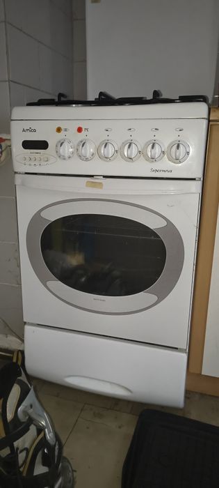 Kuchenka gazowa,elektryczna Amica szer. 50cm.
