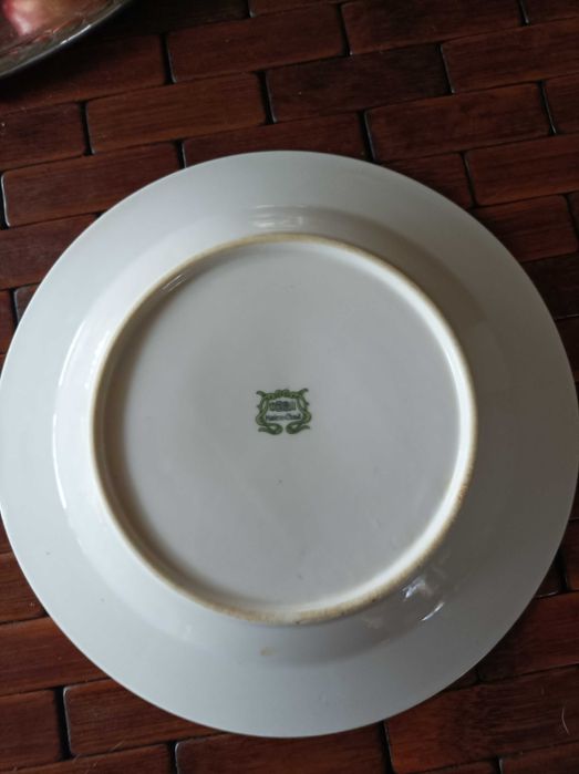 Stary chiński porcelanowy talerzyk deserowy z motywem magnolii