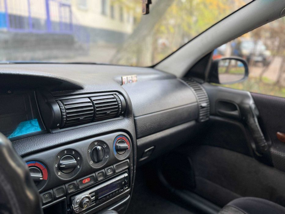 Продам авто Opel Omega 1997