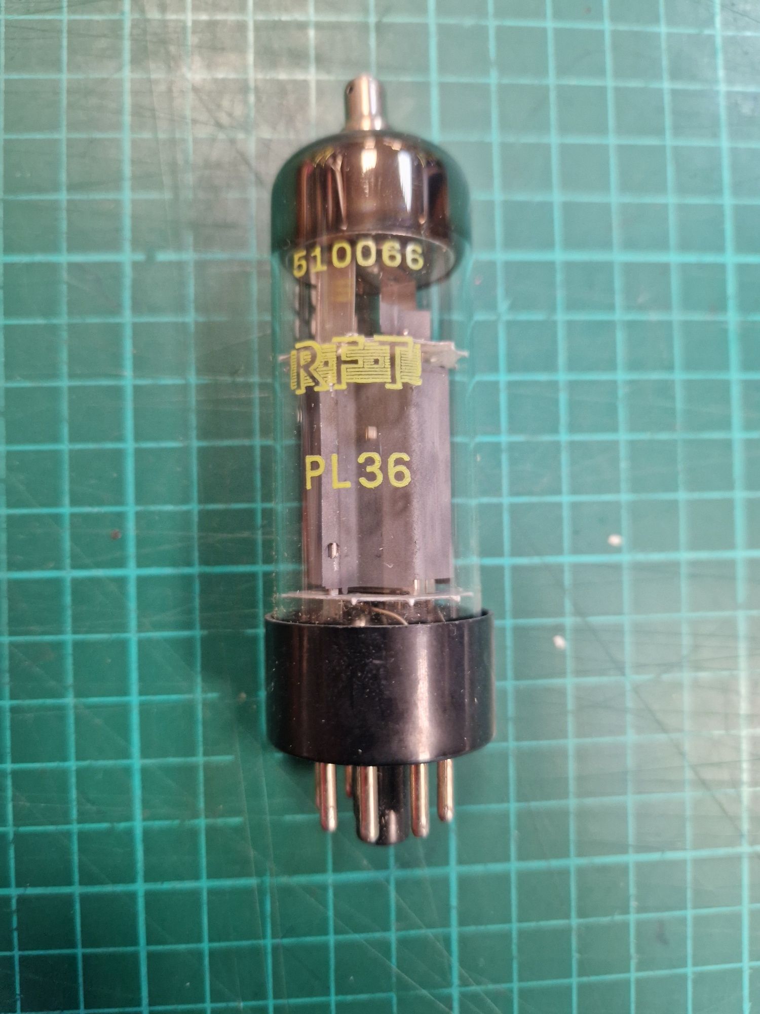 Lampa elektronowa RFT PL36