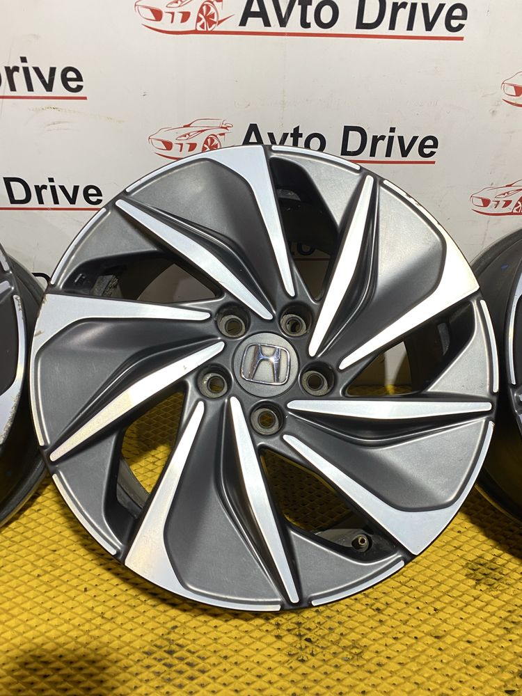 Комплект оригинальных дисков Honda Insight R17 5*114.3  Dia 64.1