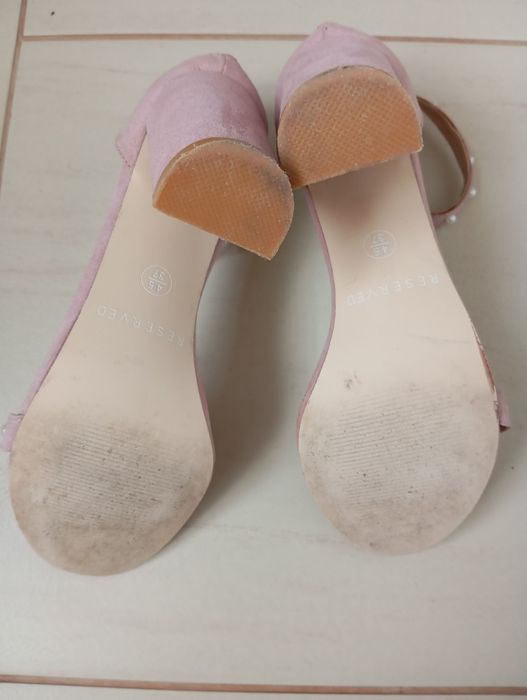 Sandały na klocku pudrowy róż r. 37