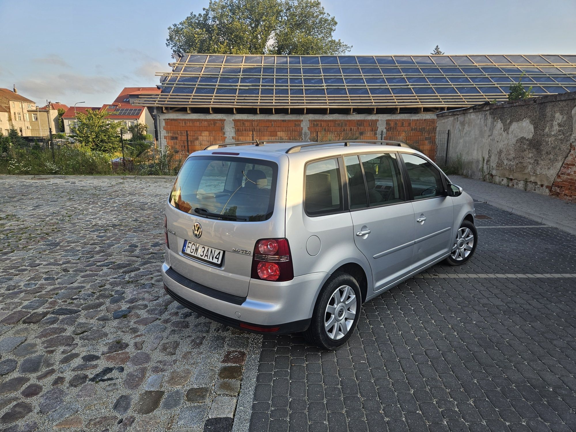 Volkswagen Touran 2.0 TDI BMM,xenon, navi.