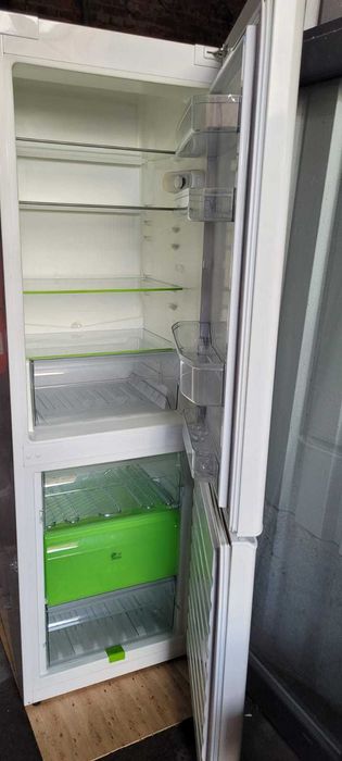 Lodowka z zamrażalką polar