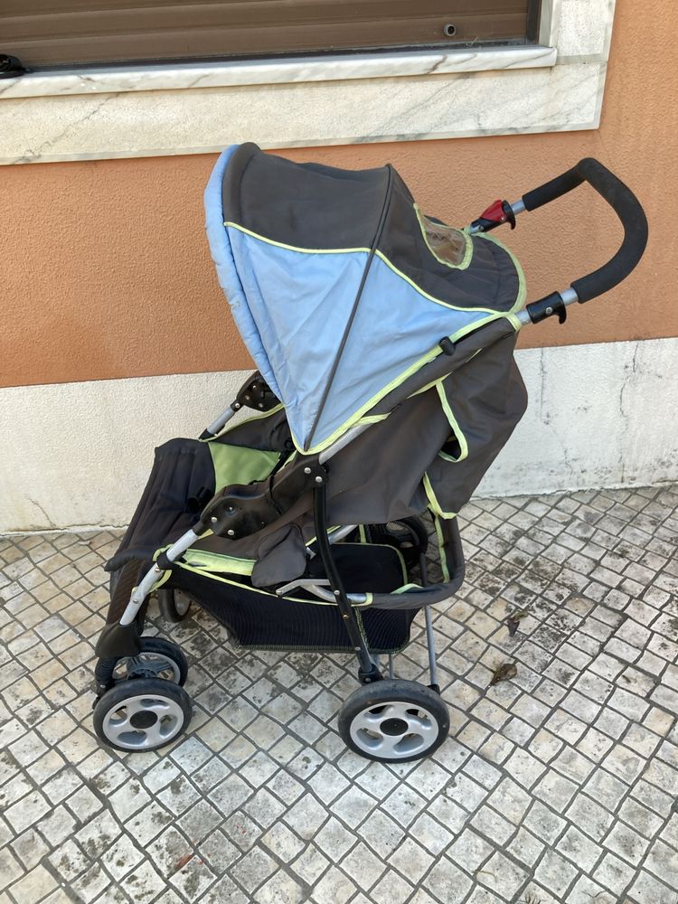 Carrinho de bebe em bom estado