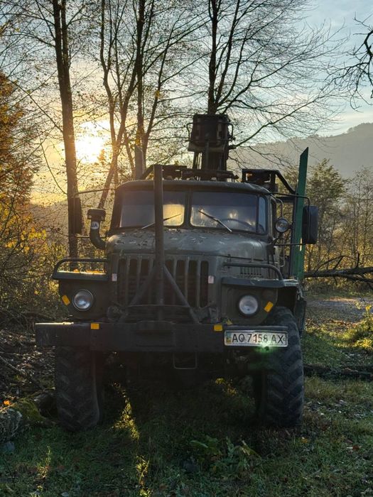 Урал 4320 лісовоз