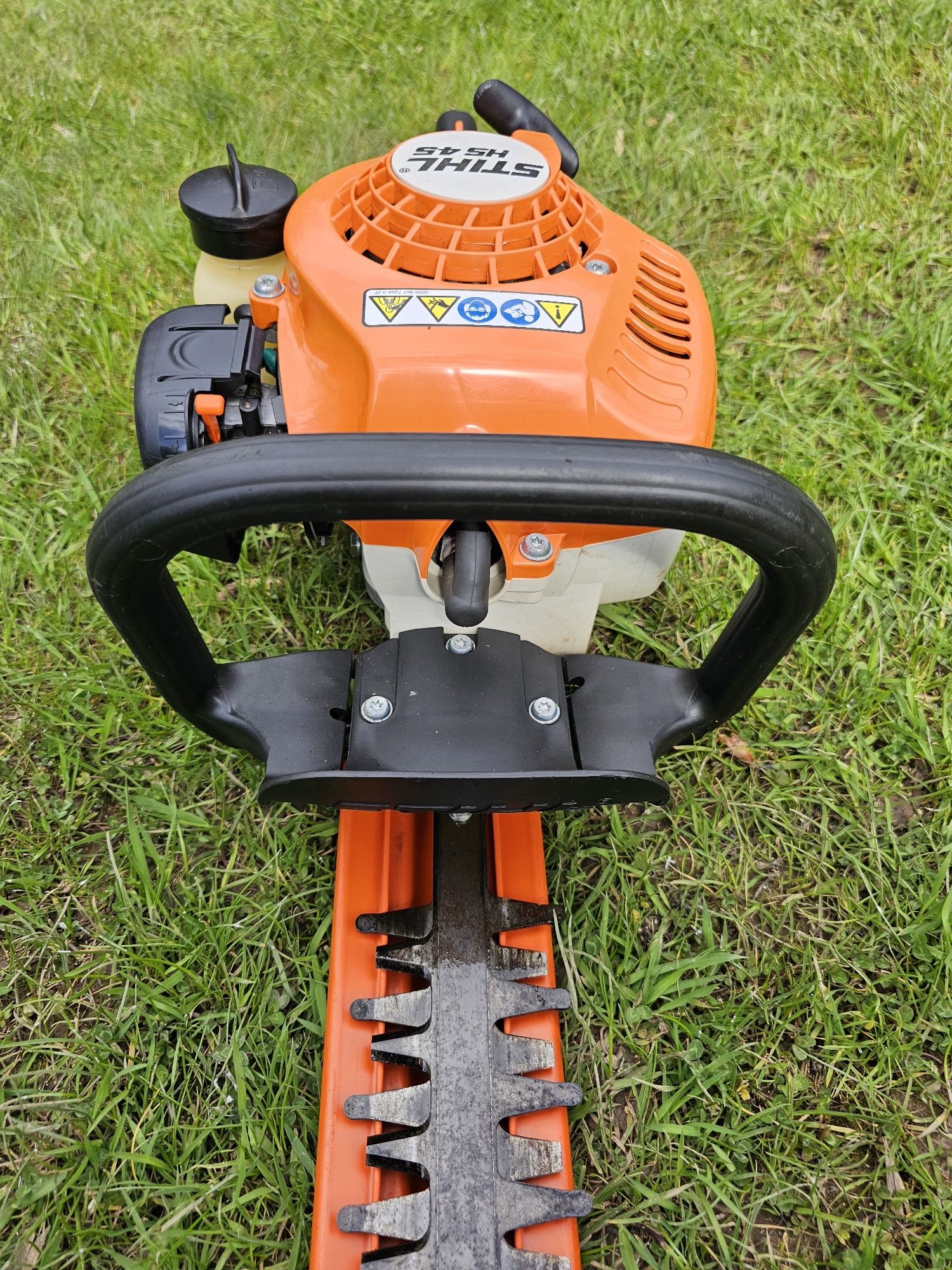 Nożyce do żywopłotu STIHL HS 45. Benzyna dwusuw