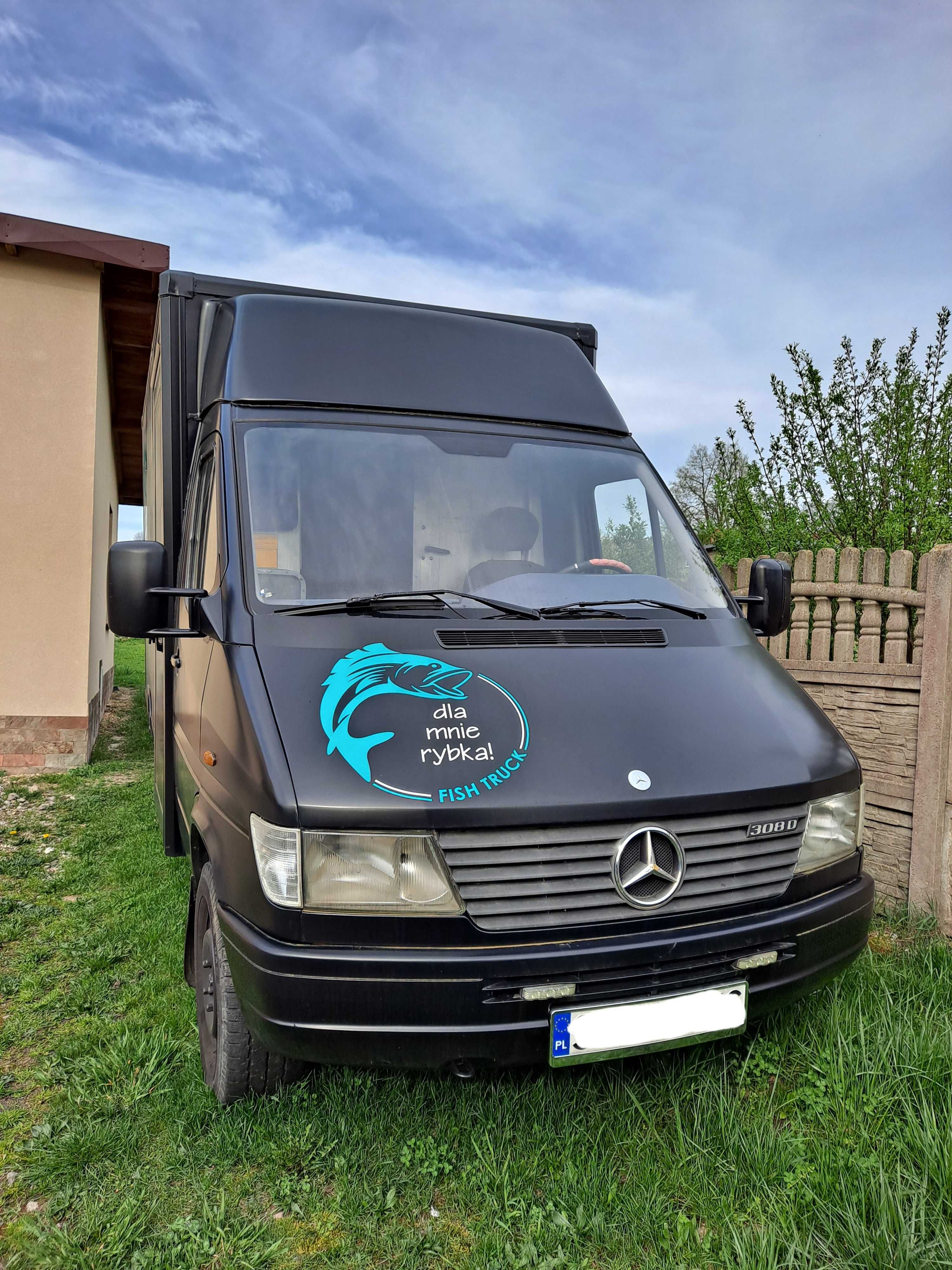 Mercedes Benz 308D Food Truck wyposażony