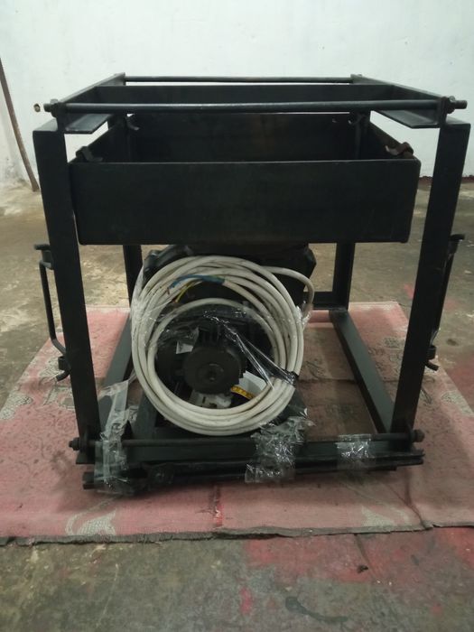 Кузня горно заводського виготовлення, розкладна двигун 380