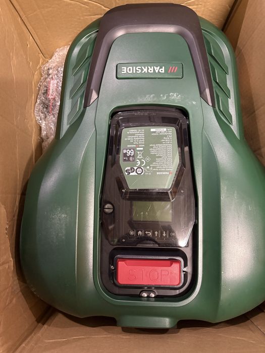 Robot koszacy parkside 1000 z garazem. Robot nowy.