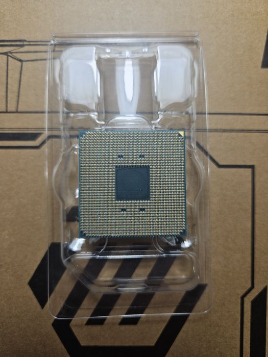 Процесор AMD Ryzen 7 5800x