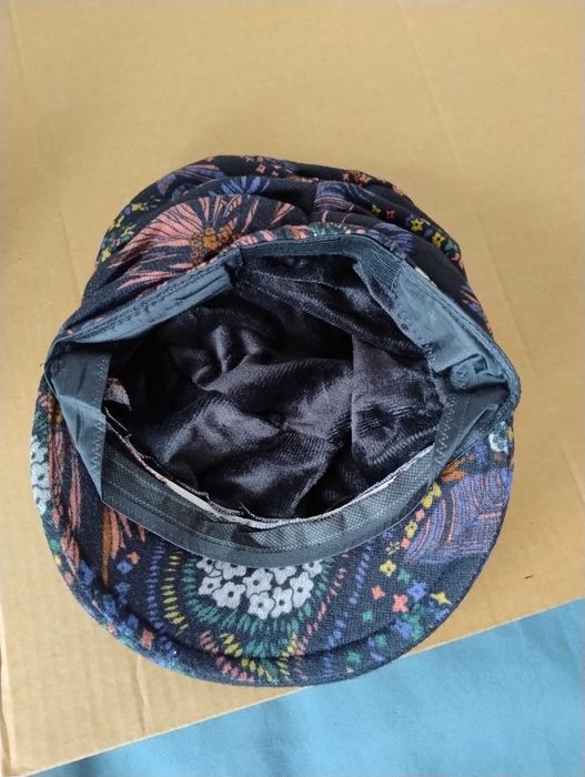 SUPER CENA Czapka z daszkiem szara kolorowa żółta z futerka sztucznego