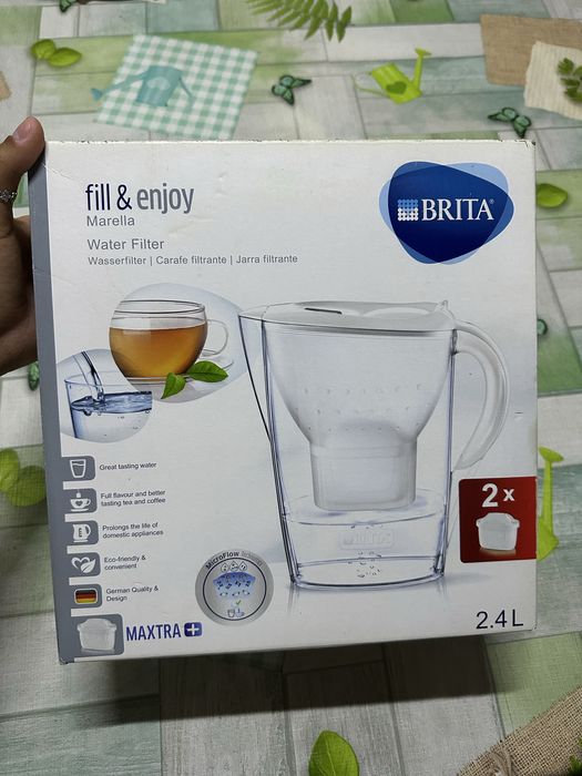 Jarra Filtrante BRITA Marella 2.4L – Nova (sem filtros)