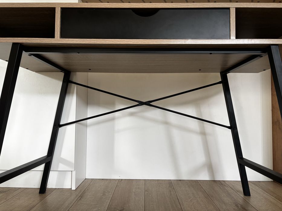 Biurko ABBETVED Jysk Używane