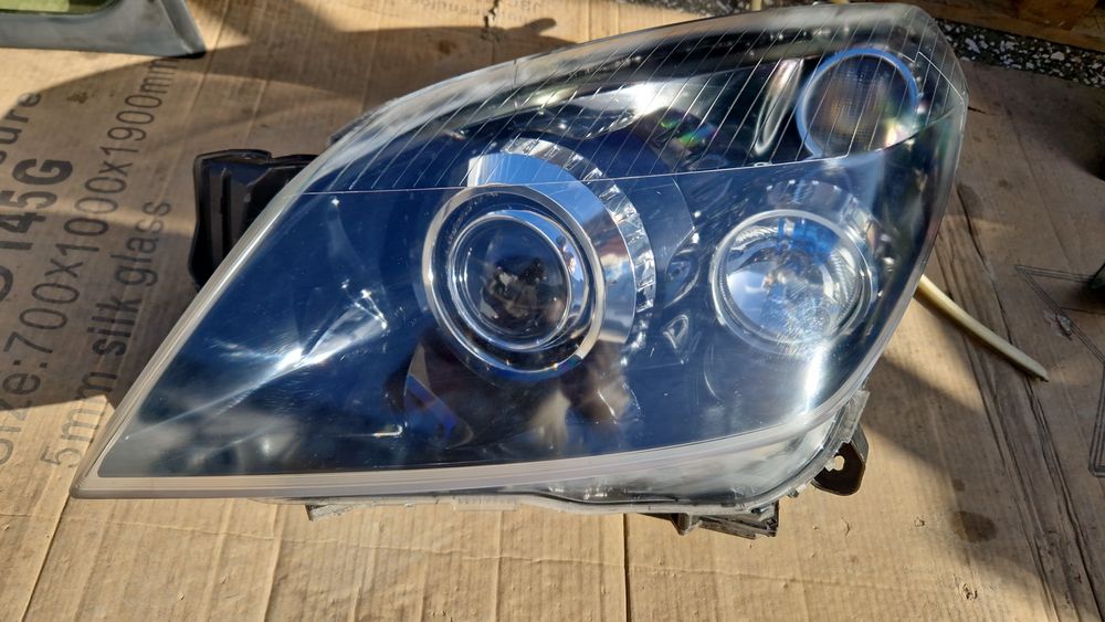 Otica xenon Opel  Astra H