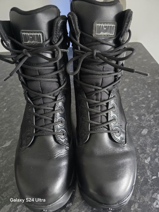 Bota táctica Magnum