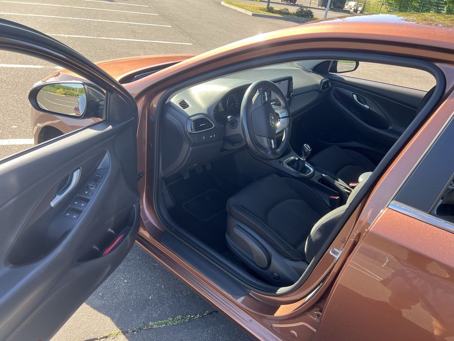 Hyundai i30 1.6 CRDI Intro