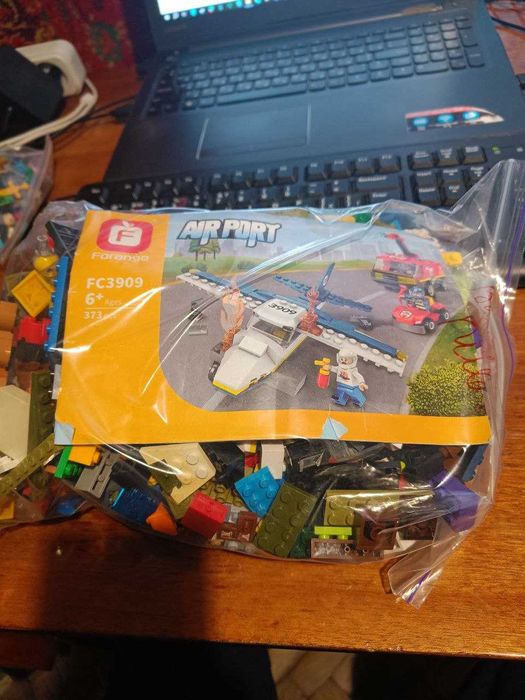 Конструктор LEGO MineCraft + фигурки, герои, ассорти Лего + чемоданчик
