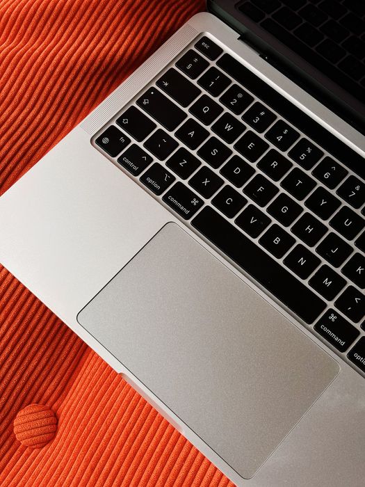 MacBook Pro M1 13 cali / 512 SSD / 16 GB