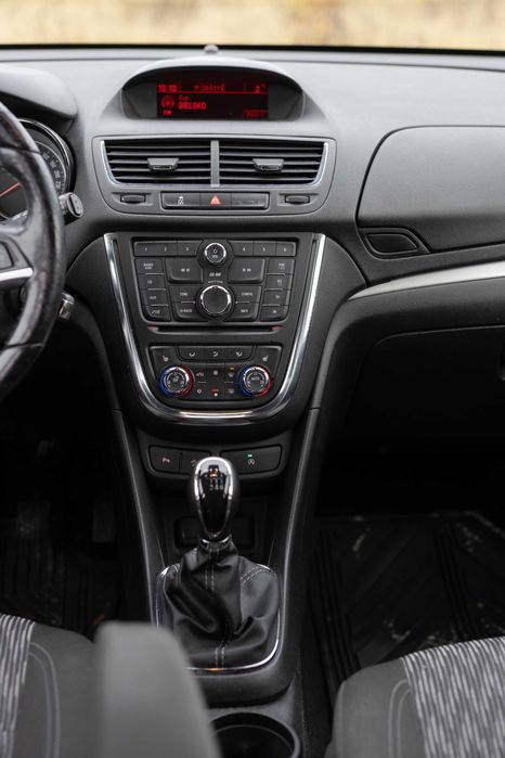 Opel Mokka 4x4 /Bogate wyposażenie/Grzana kierownica/ Nowe opony