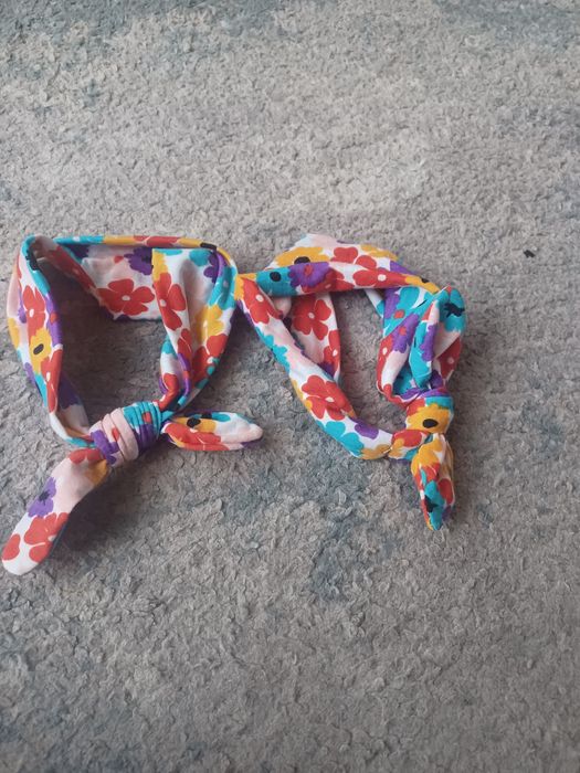 Opaski dla dziewczynki.