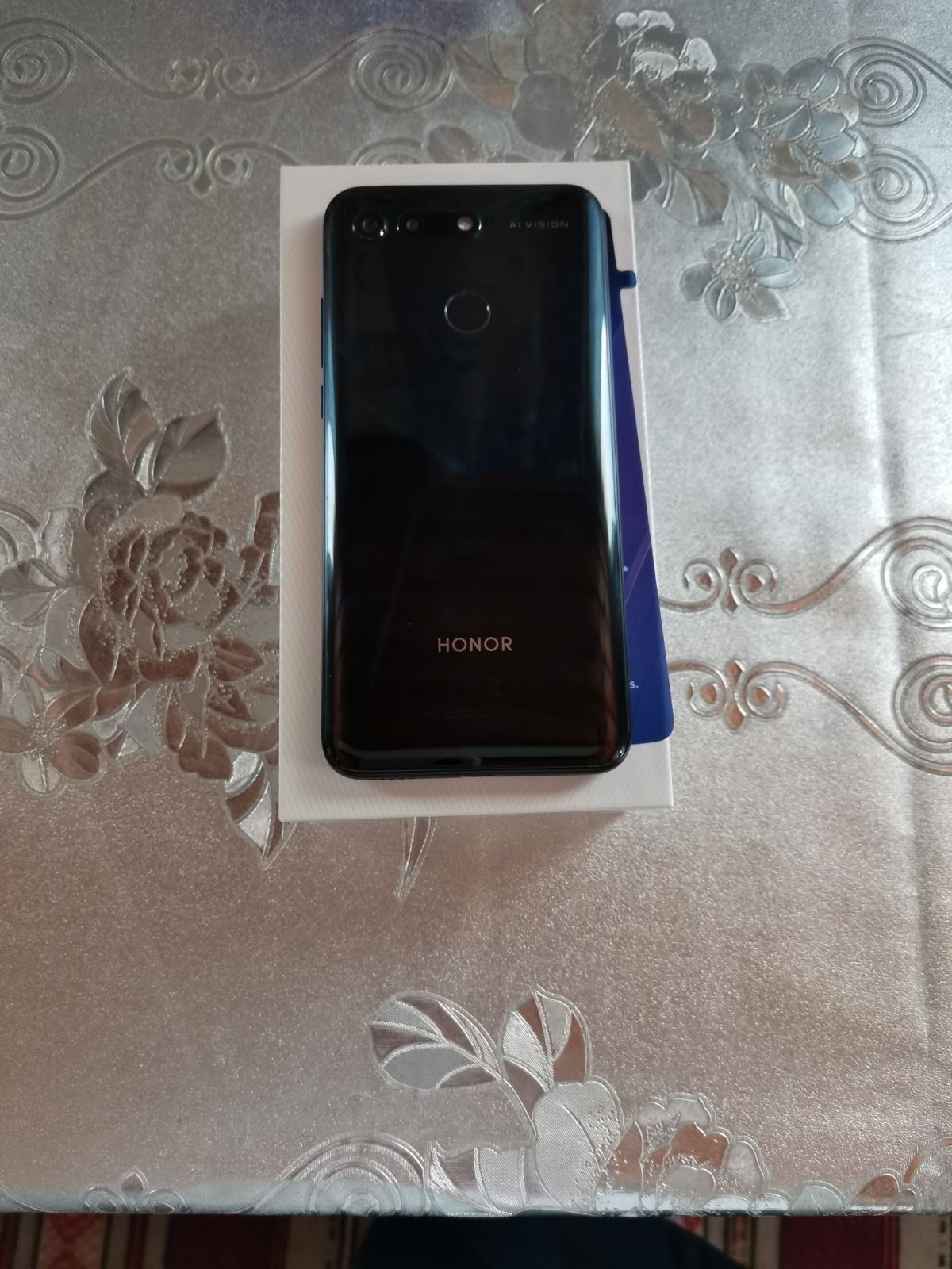 Honor View 20 6/128 Гб