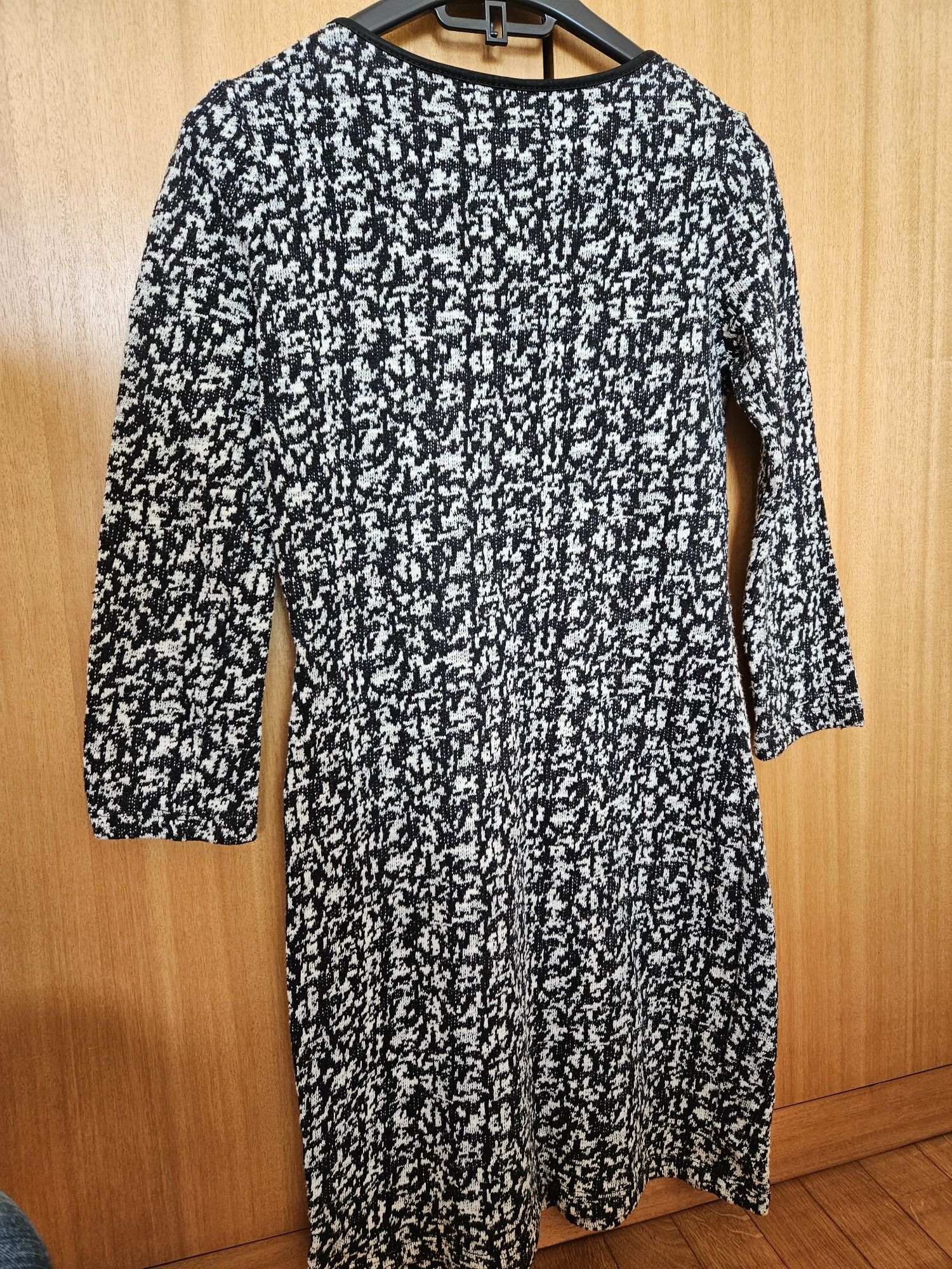 Vestido Malha Branco e Preto Tam. S SuiteBlanco Usado