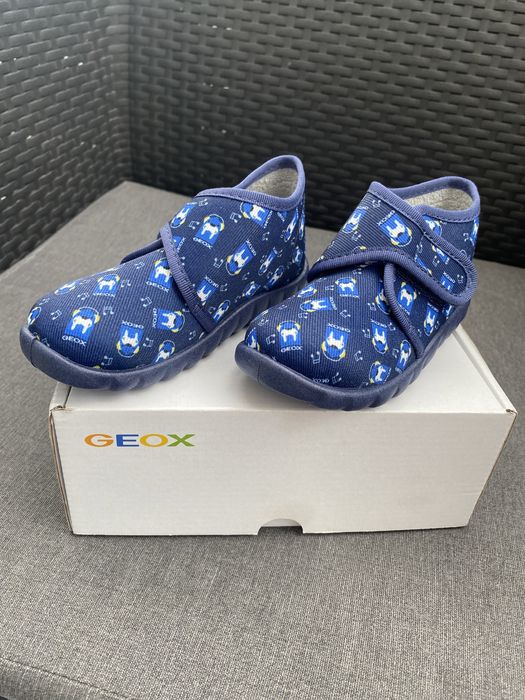 GEOX kapcie do żłobka rozmiar 24