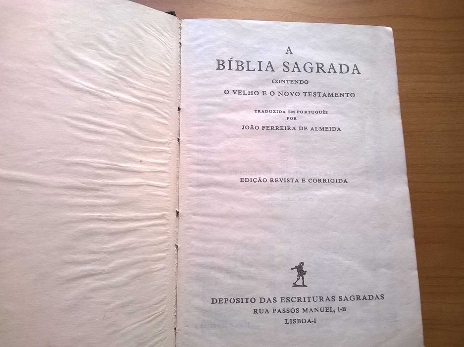 " Bíblia " - por João Ferreira de Almeida