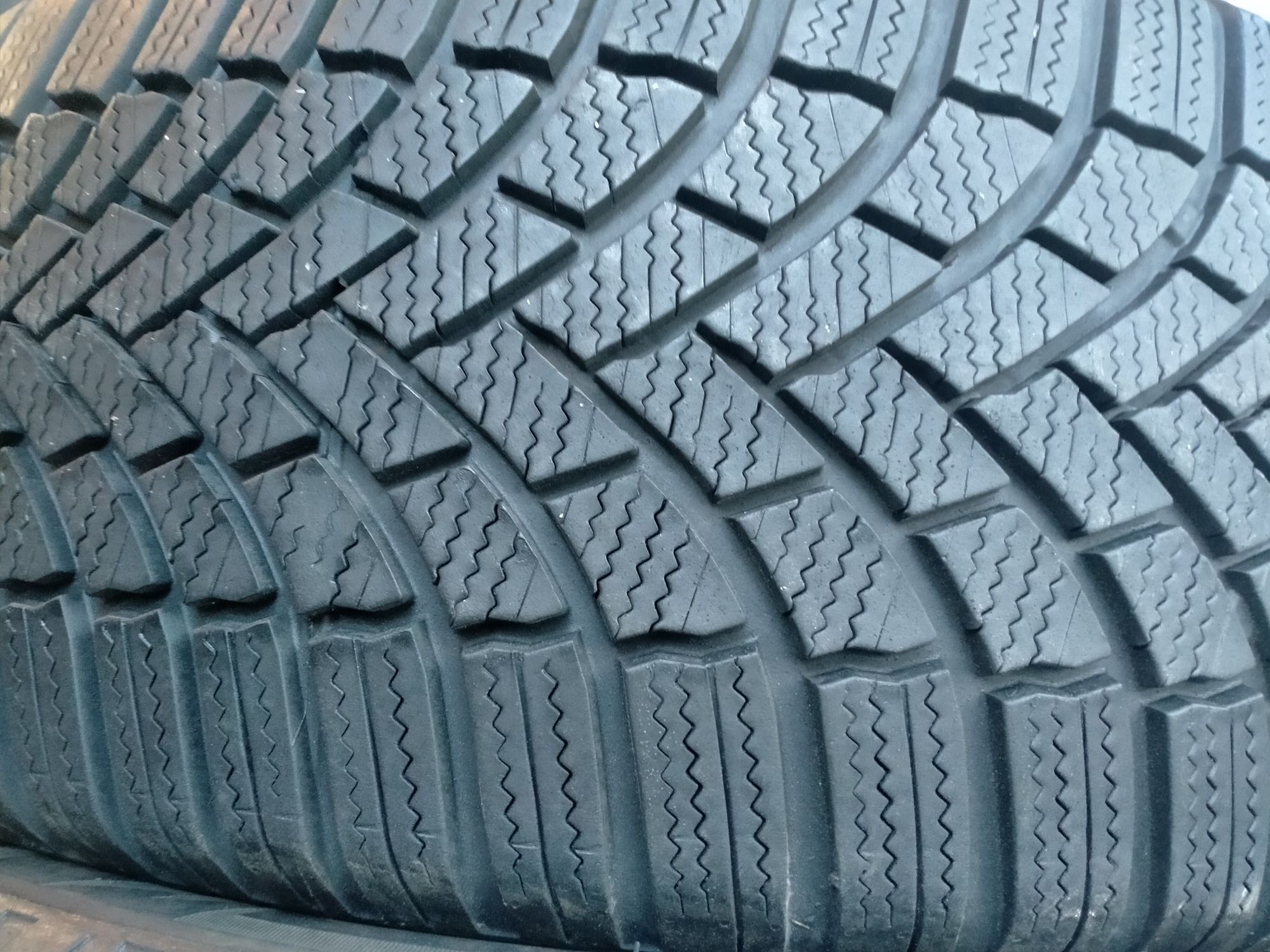 225/50/17 Bridgestone Blizzak LM005 Бридстоун 4шт Зима